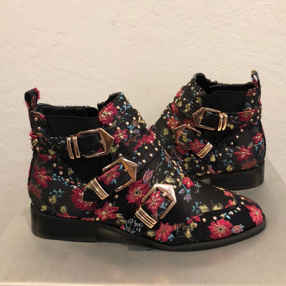 River Island floral zip ankle boots 7.5-8 unique! - Picture 2 of 8